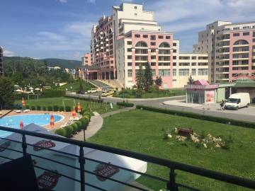 L-82 / Sunny Beach Plaza
